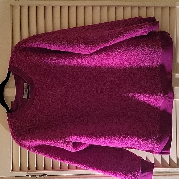 Loft Top / Sweatshirt - Picture 6 of 8